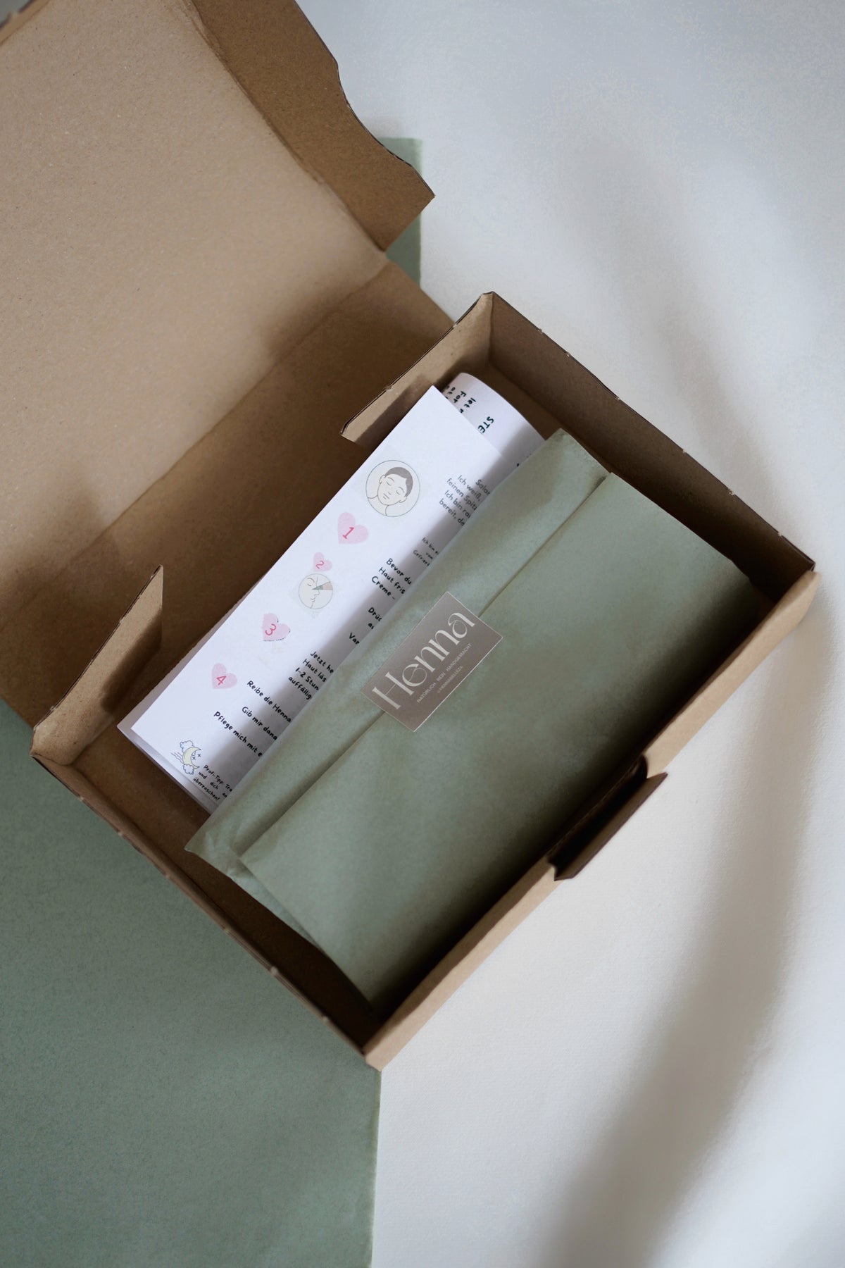 Premium Natural Henna Cones 5-Piece Set - For Henna Tattoos on Skin and Lonlasting Henna Freckles on Face