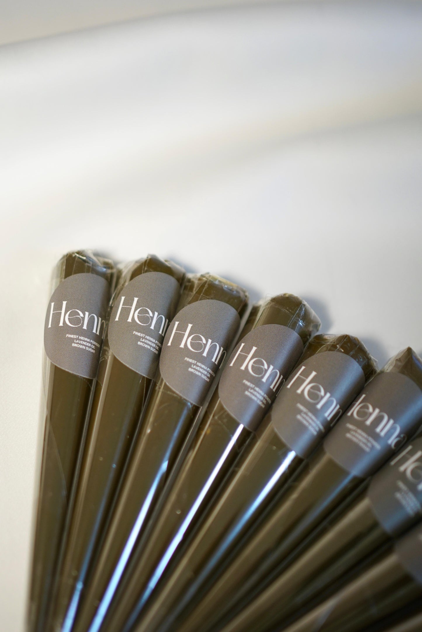 20 Henna Cones for Body Art – Natural & Super Creamy with Lavender Oil | Dark, Long-Lasting Stains | Perfect for Henna Tattoos, Weddings & Festivals"