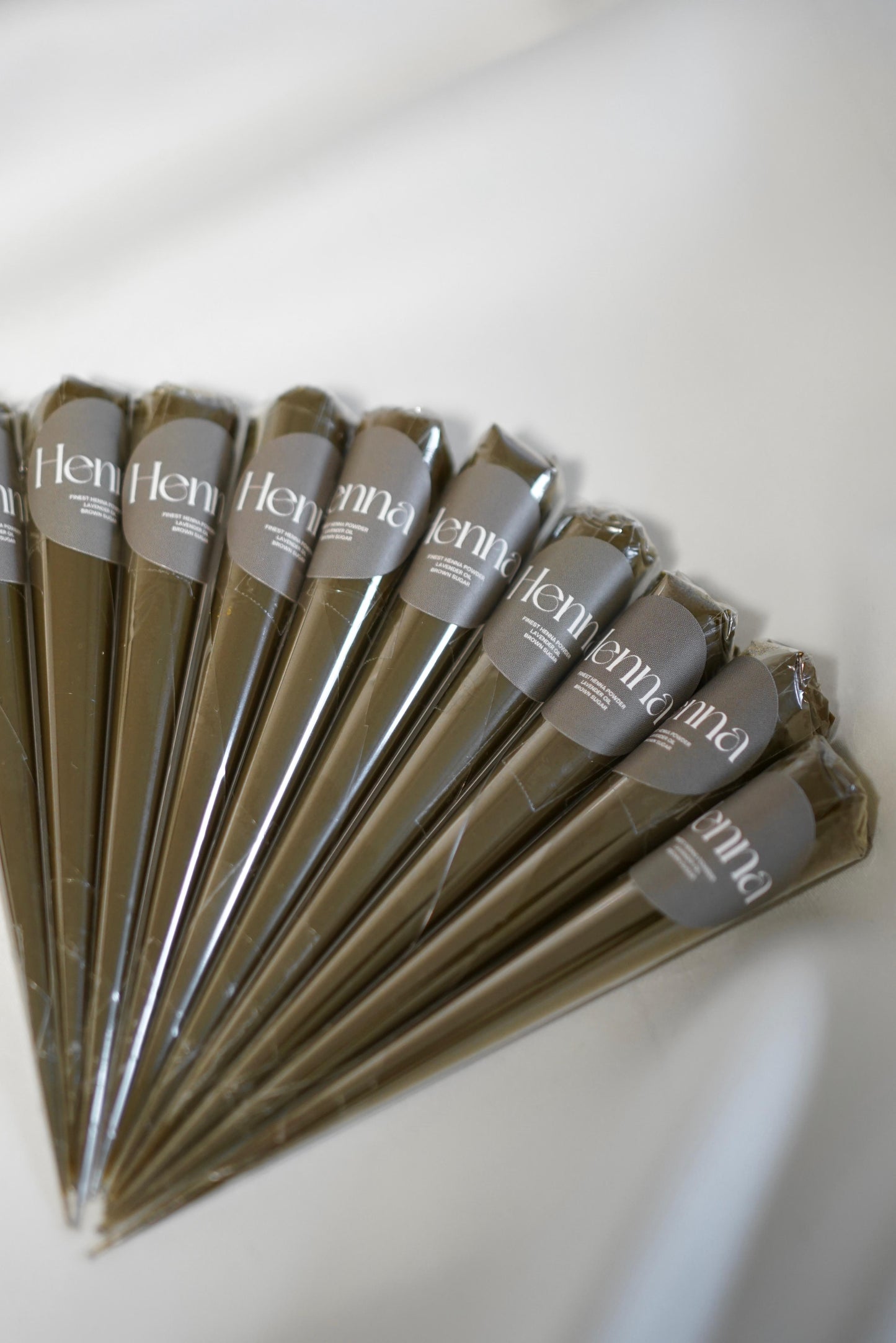 20 Henna Cones for Body Art – Natural & Super Creamy with Lavender Oil | Dark, Long-Lasting Stains | Perfect for Henna Tattoos, Weddings & Festivals"