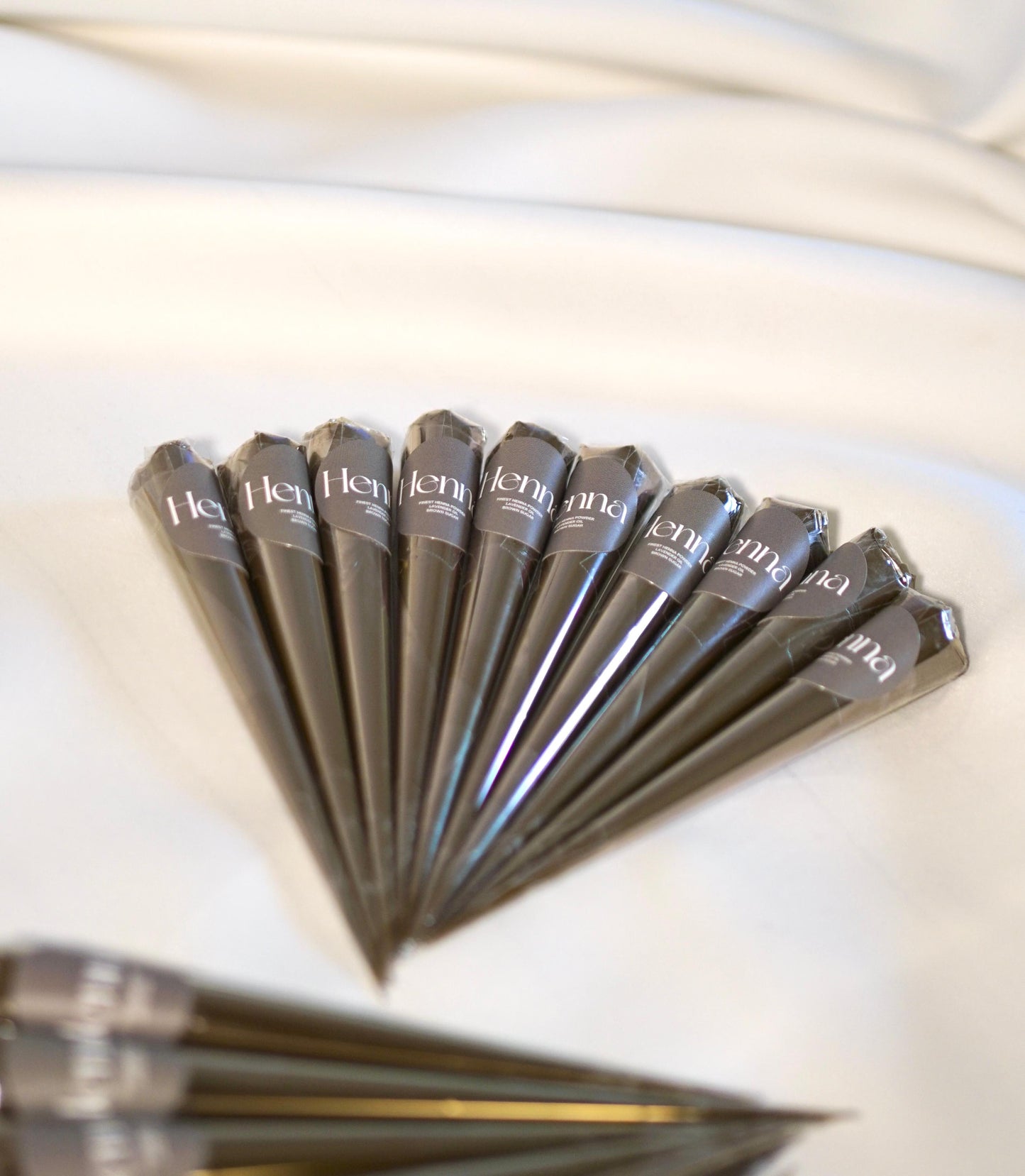 20 Henna Cones for Body Art – Natural & Super Creamy with Lavender Oil | Dark, Long-Lasting Stains | Perfect for Henna Tattoos, Weddings & Festivals"